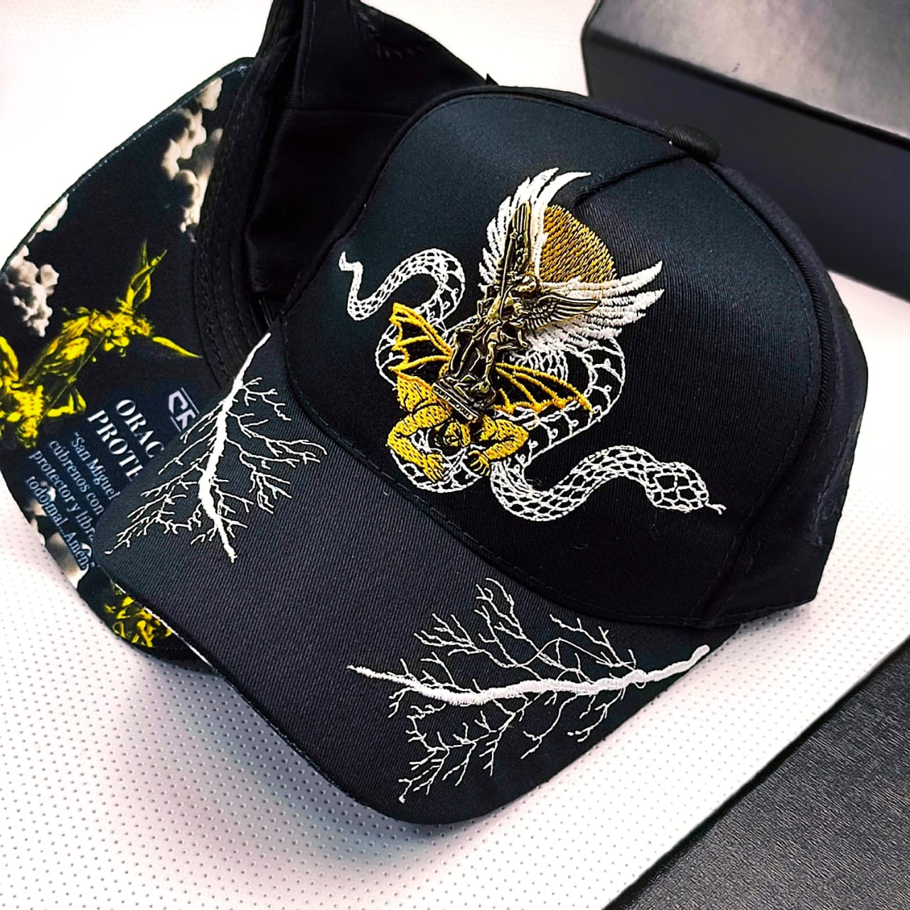 Gorra San Arcángel Original Alto Relive